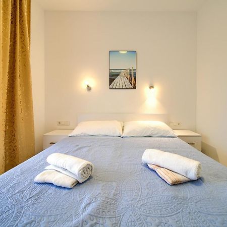 Apartmani Mara Matic Malinska Luaran gambar
