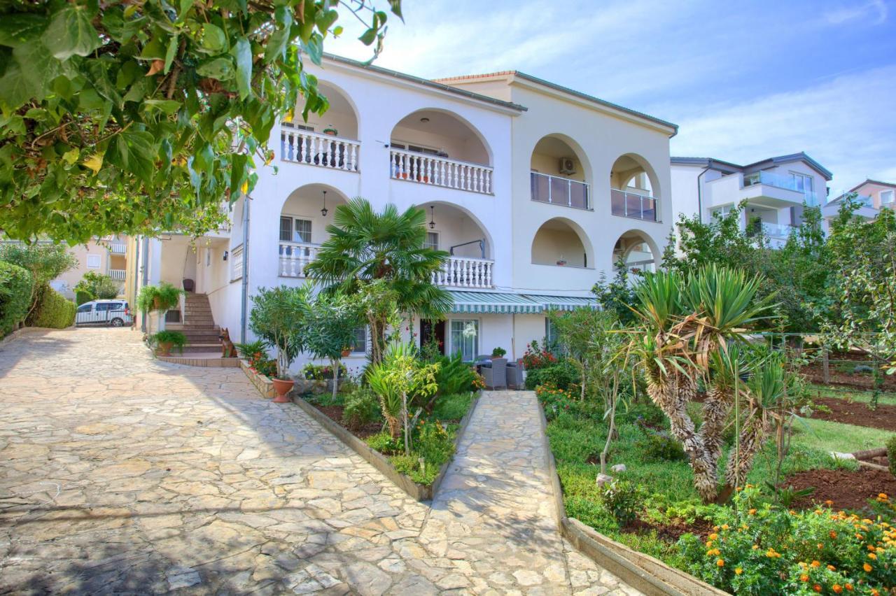 Apartmani Mara Matic Malinska Luaran gambar