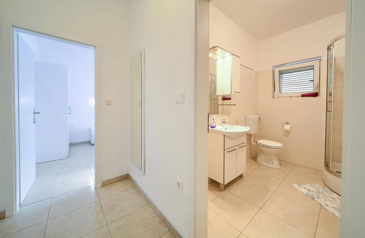 Apartmani Mara Matic Malinska Luaran gambar