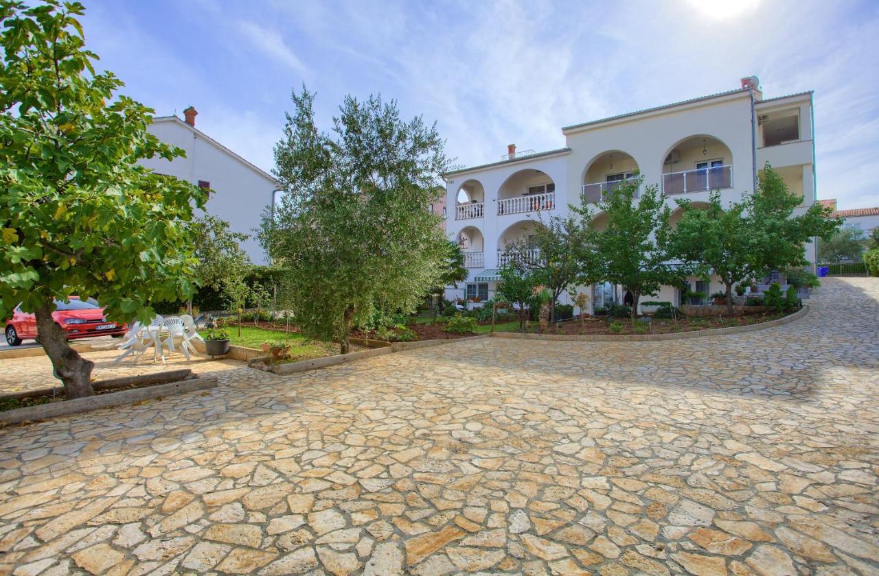 Apartmani Mara Matic Malinska Luaran gambar