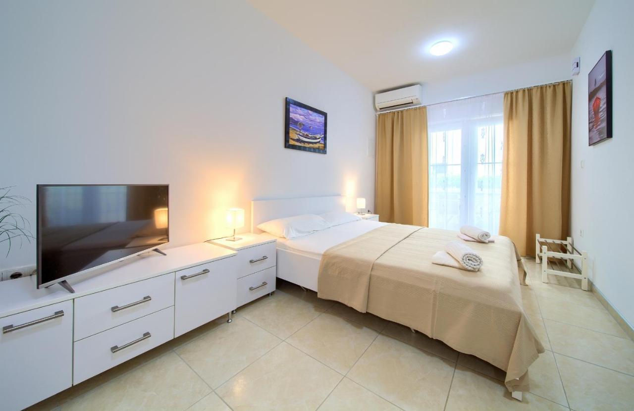 Apartmani Mara Matic Malinska Luaran gambar