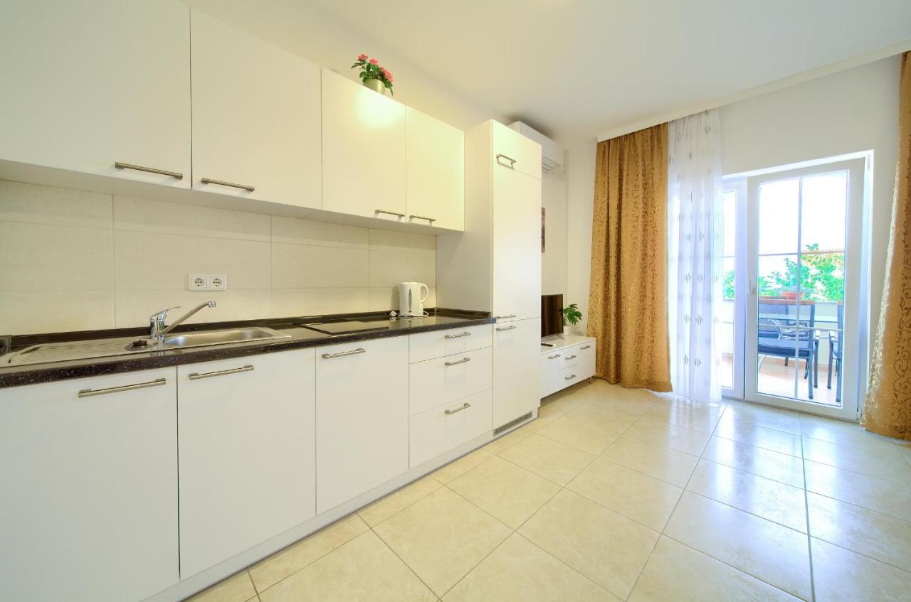 Apartmani Mara Matic Malinska Luaran gambar