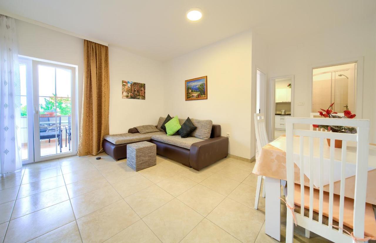 Apartmani Mara Matic Malinska Luaran gambar