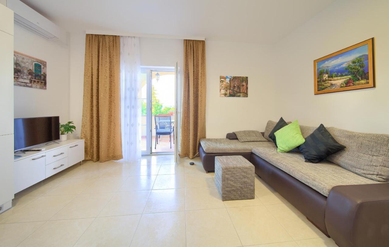 Apartmani Mara Matic Malinska Luaran gambar