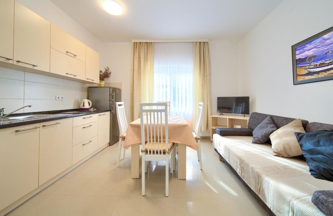 Apartmani Mara Matic Malinska Luaran gambar