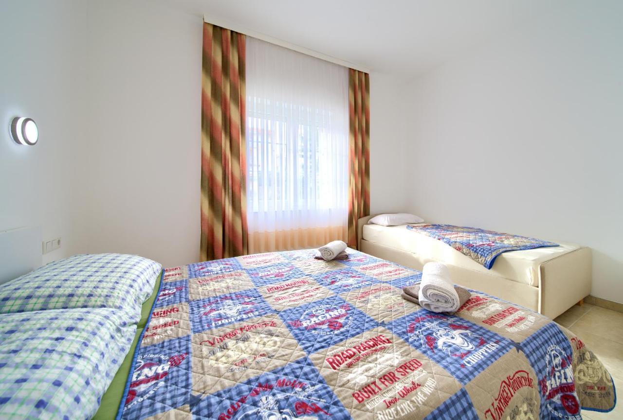 Apartmani Mara Matic Malinska Luaran gambar